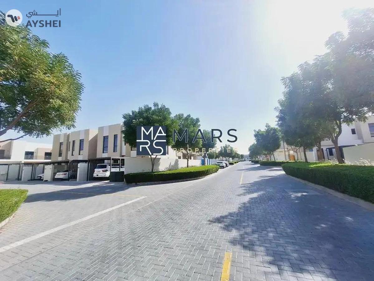 Spacious 2 Bedrooms Townhouse. Enjoy a forested community living featuring woodland jogging trails -17-17