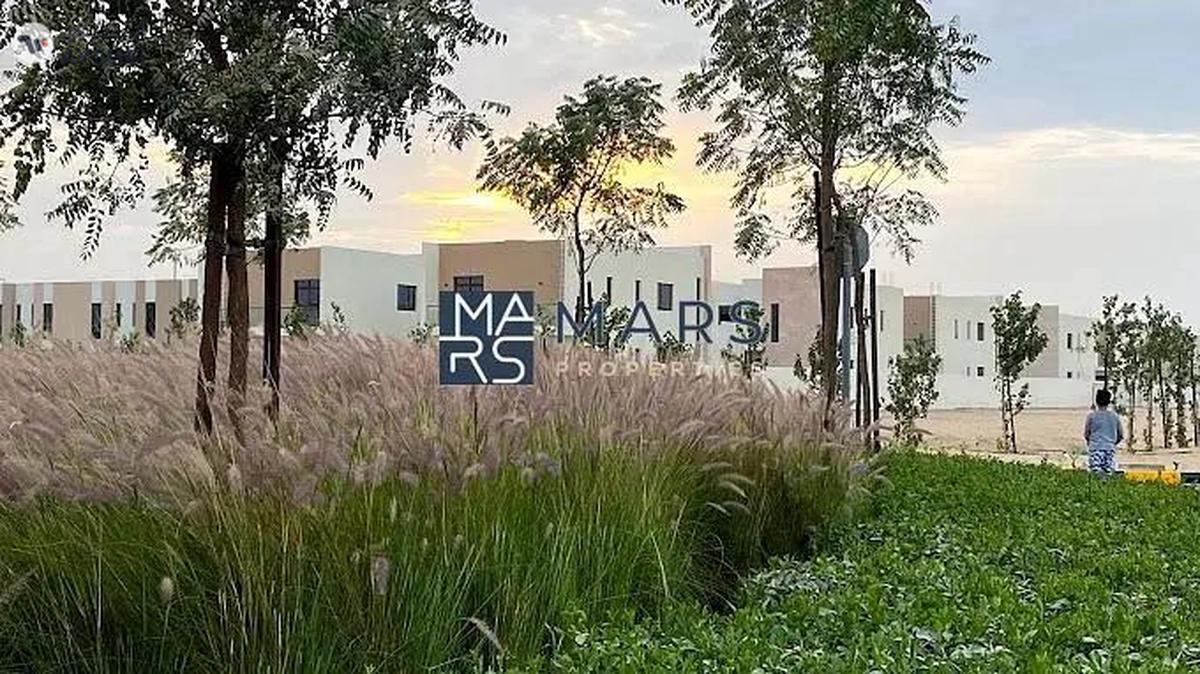 Spacious 2 Bedrooms Townhouse. Enjoy a forested community living featuring woodland jogging trails -18-18