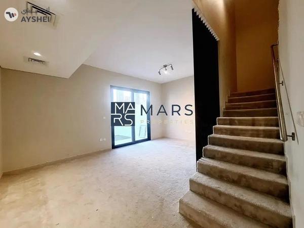 Spacious 2 Bedrooms Townhouse. Enjoy a forested community living featuring woodland jogging trails