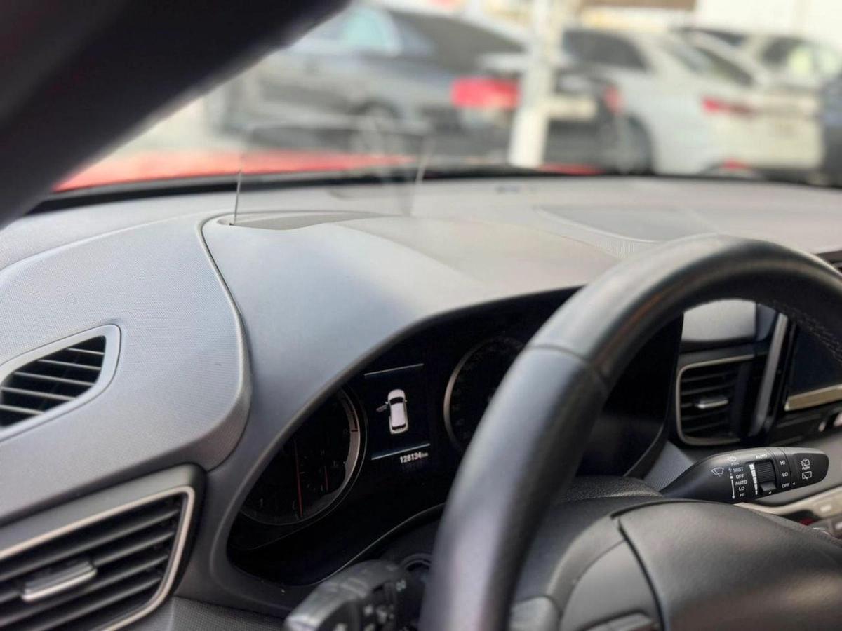 Hyundai Veloster Turbo 1.6L-11-11