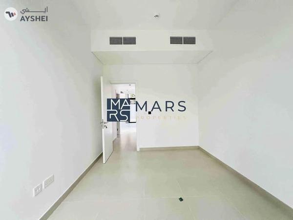 4badroom villa available for rent in Masaar