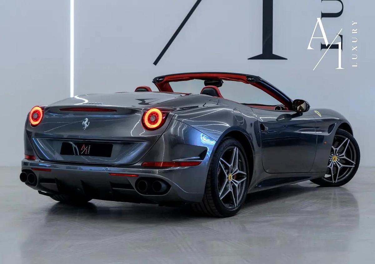 2016 Ferrari California T Handling Speciale, Excellent Condition, Full Service History, GCC Spec-5-5
