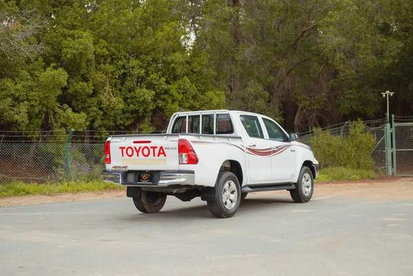 Hilux | Double Cabin 4x4 | Automatic Diesel | GCC Specs | Ref#T40079