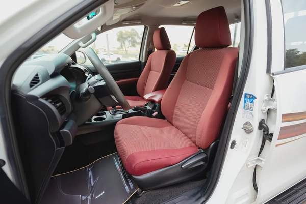 Hilux | Double Cabin 4x4 | Automatic Diesel | GCC Specs | Ref#T40079