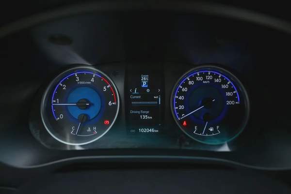 Hilux | Double Cabin 4x4 | Automatic Diesel | GCC Specs | Ref#T40079