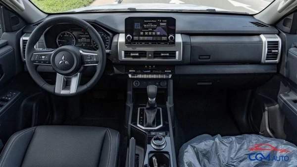 Mitsubishi L200 (LHD) MITSUBISHI L200 SPORTERO DC 2.4D AT 4X4 MY2025– black