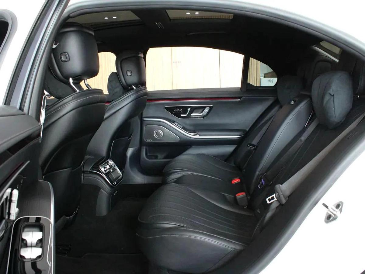 2023 S500 // 4 MATIC // LOW MILAGE-9-9
