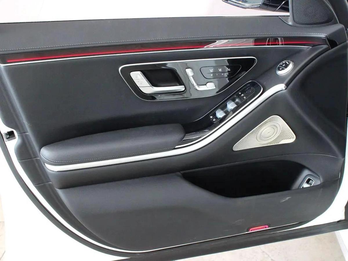 2023 S500 // 4 MATIC // LOW MILAGE-12-12