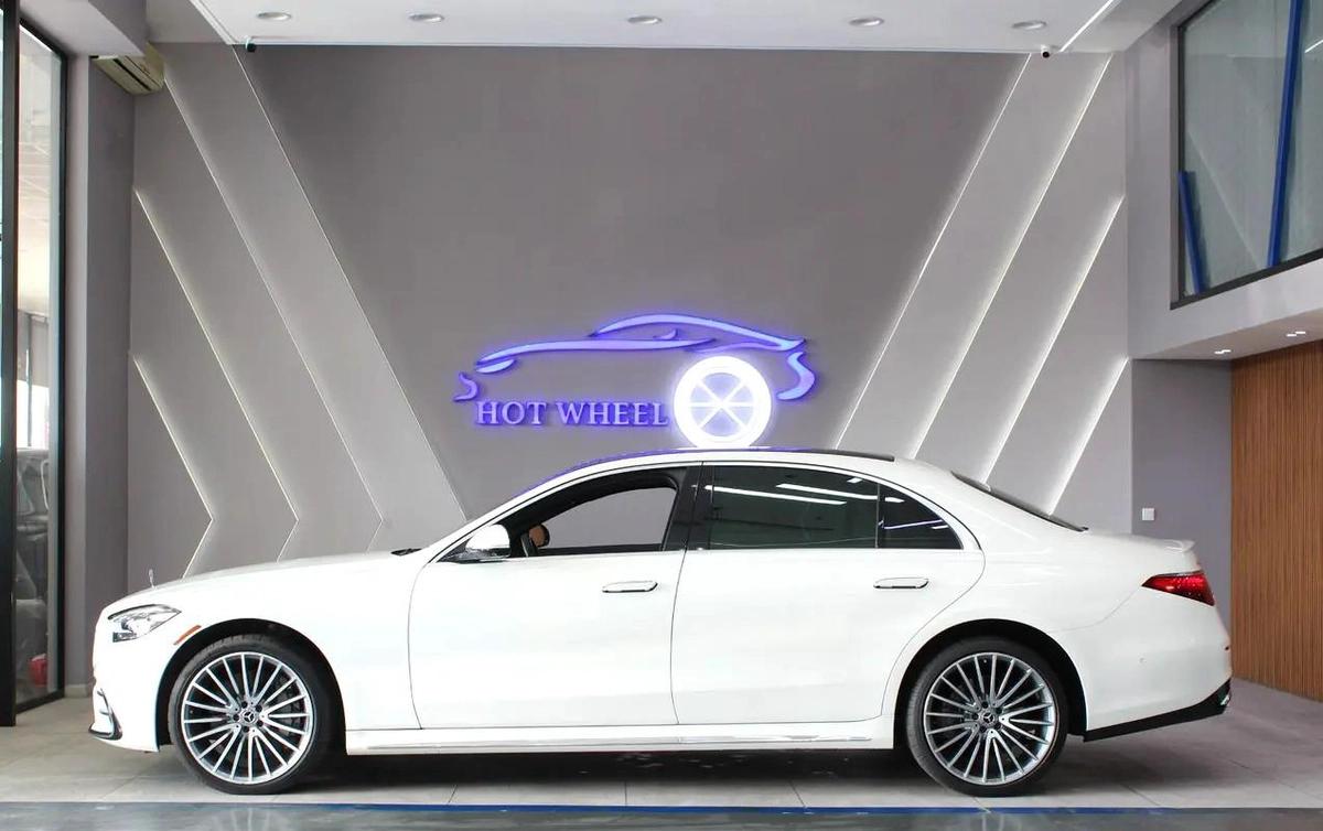 2023 S500 // 4 MATIC // LOW MILAGE-2-2
