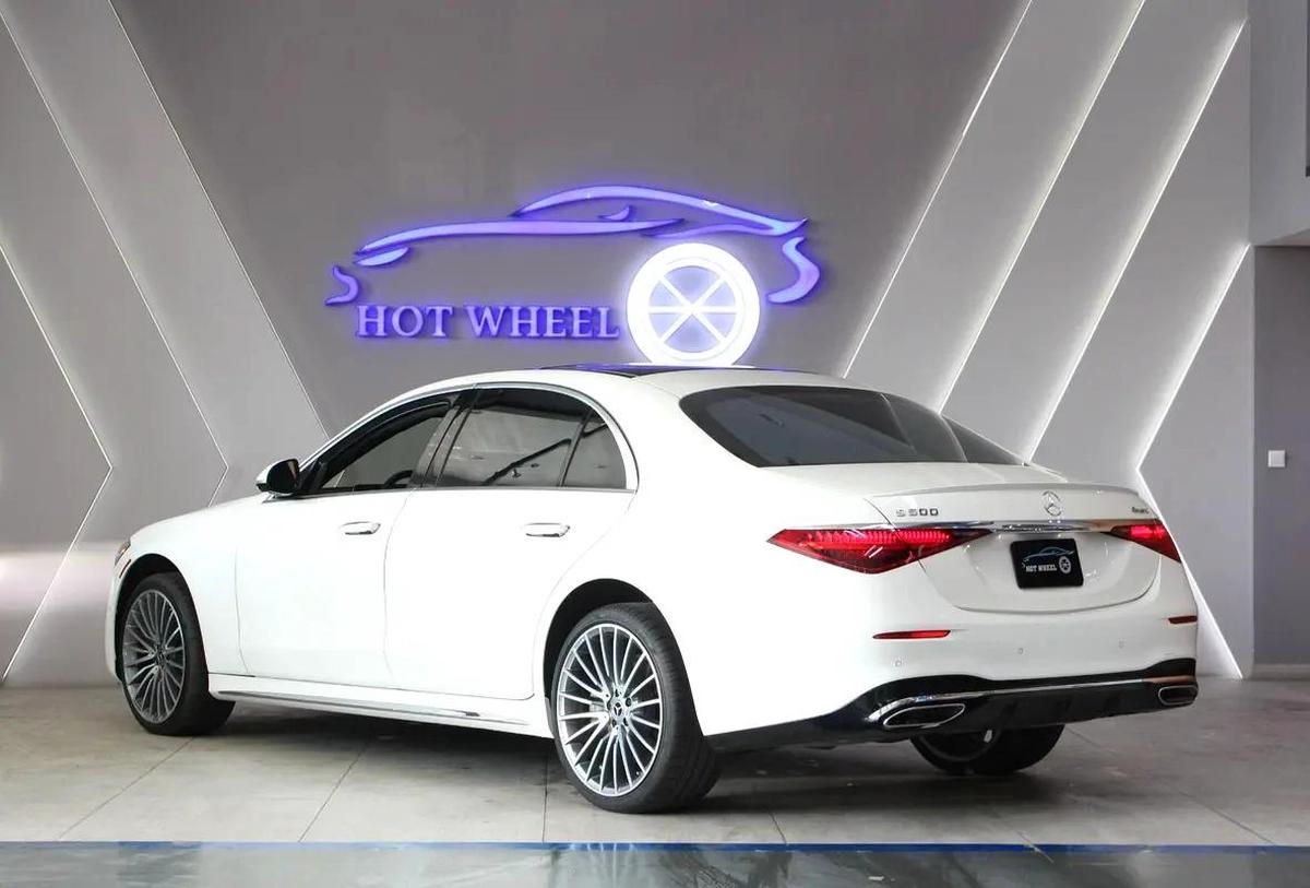 2023 S500 // 4 MATIC // LOW MILAGE-8-8