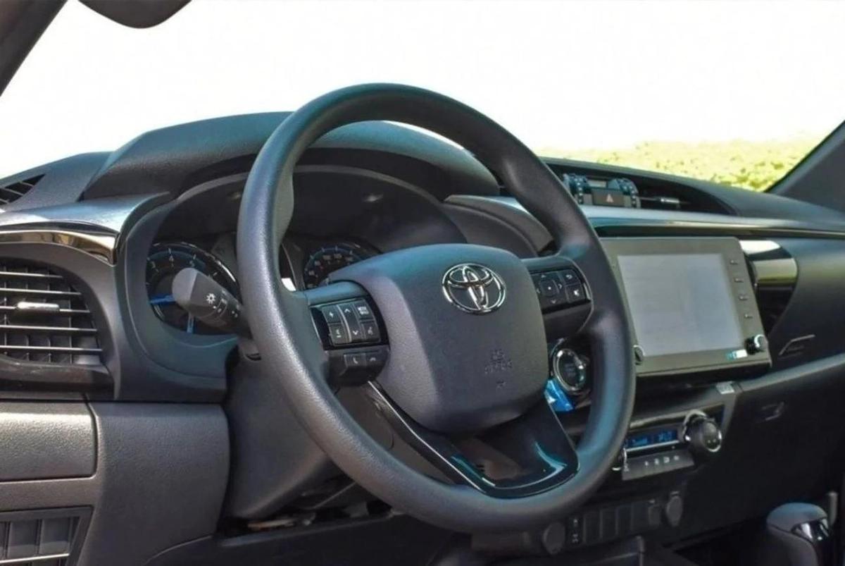 TOYOTA HILUX ADVENTURE 4.0 PETROL-12-12
