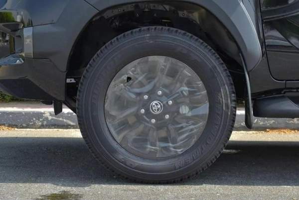 TOYOTA HILUX ADVENTURE 4.0 PETROL