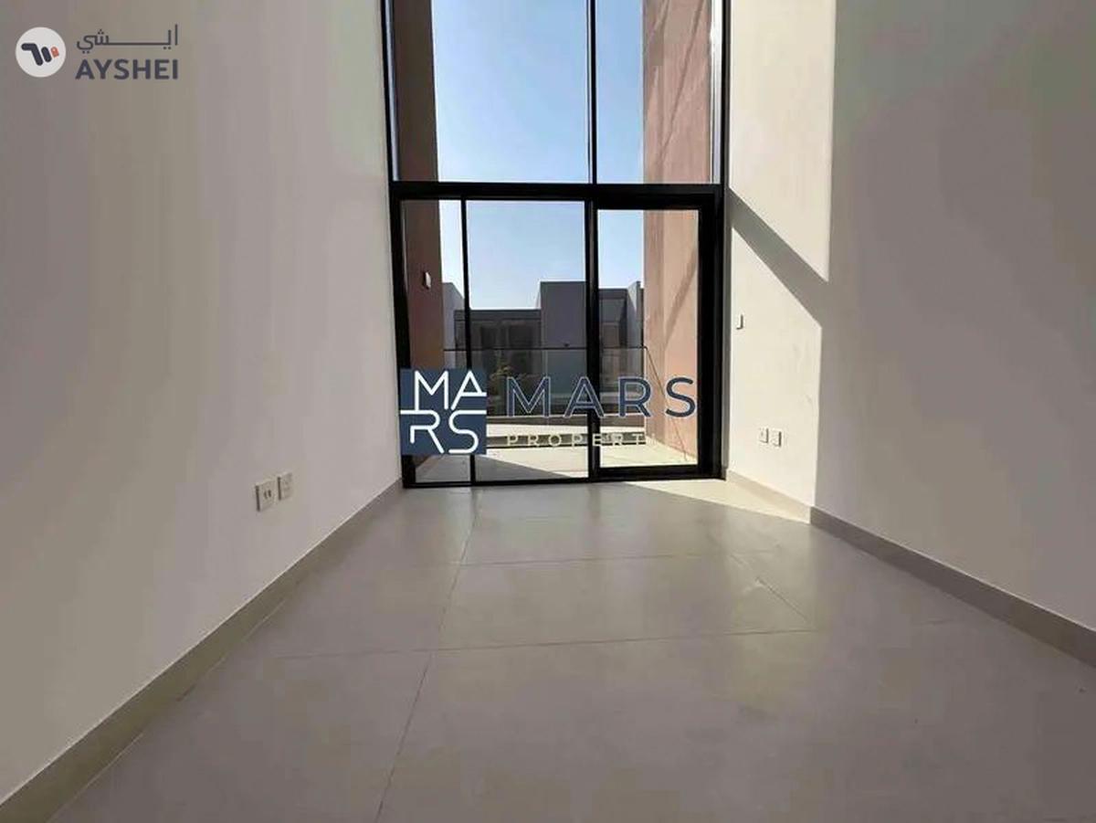 Luxury 3bhk villa available for rent in Masaar-6-6