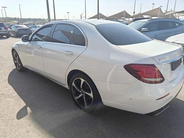 Mercedes-Benz E 250 MERCEDES-E250 2019