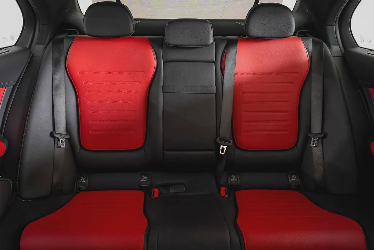 2024 Mercedes-Benz C200 AMG Line / Mercedes Warranty and Service Contract-12-12