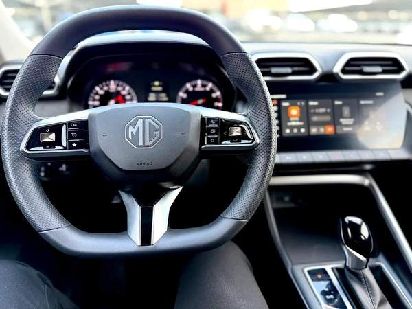 2025 MG ZS STD – New Shape | GCC Specs | Manufacture Warranty | Service Plan