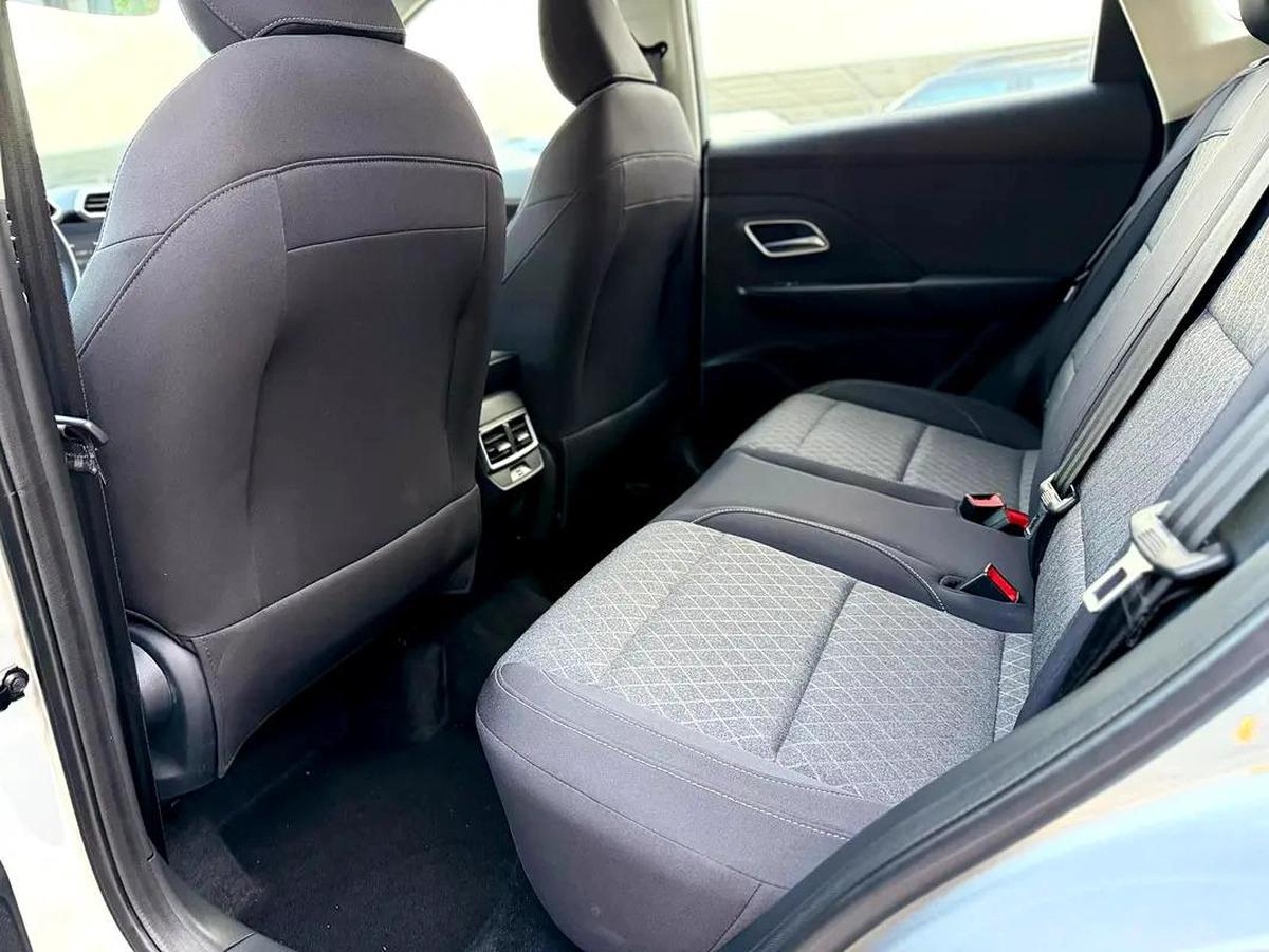 2025 MG ZS STD – New Shape | GCC Specs | Manufacture Warranty | Service Plan-4-4