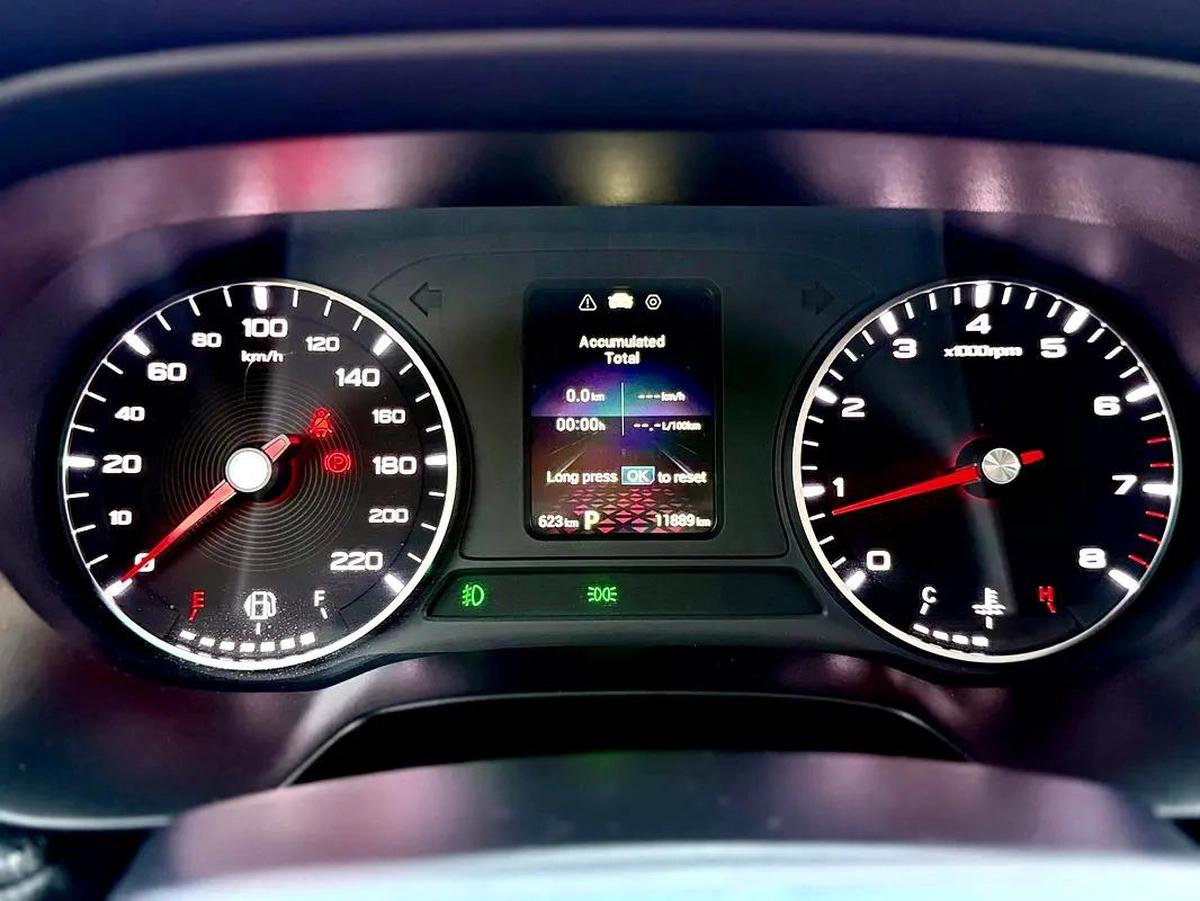 2025 MG ZS STD – New Shape | GCC Specs | Manufacture Warranty | Service Plan-1-1