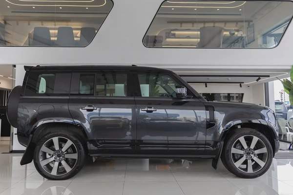 Land Rover Defender | 110 X-Dynamic HSE P400 | GCC Specs | 2026 (Export)