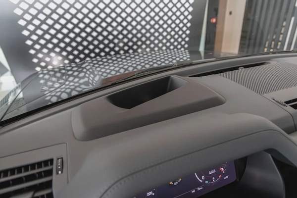 Land Rover Defender | 110 X-Dynamic HSE P400 | GCC Specs | 2026 (Export)