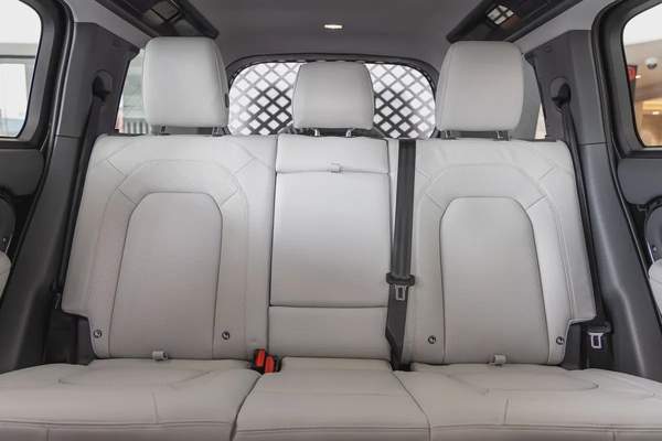 Land Rover Defender | 110 X-Dynamic HSE P400 | GCC Specs | 2026 (Export)