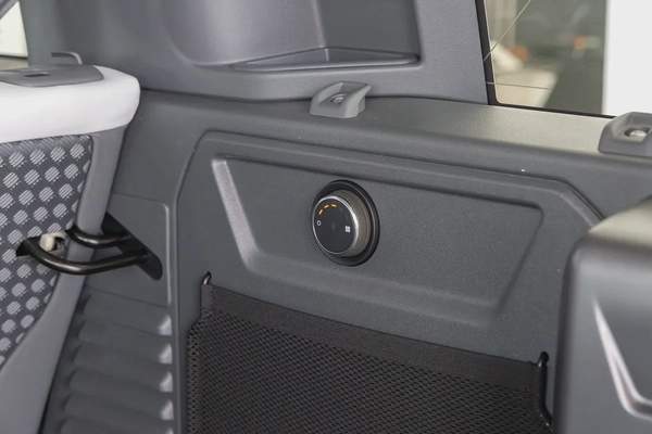 Land Rover Defender | 110 X-Dynamic HSE P400 | GCC Specs | 2026 (Export)