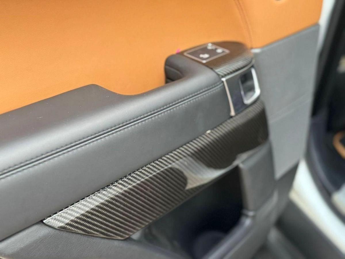 Land Rover Range Rover Sport RANGE ROVER SPORT SVR 2019 GCC-8-8