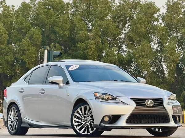 Lexus IS250 - 2014 American specs, in excellent condition, requires no maintenance.