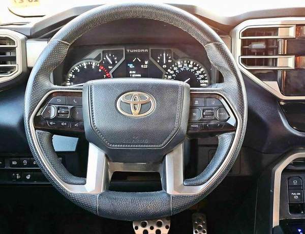 Toyota Tundra CREWMAX TRD SR5/ 4WD/ VERY LOW MILEAGE/ ORG AIRBAG/ LOT#9666