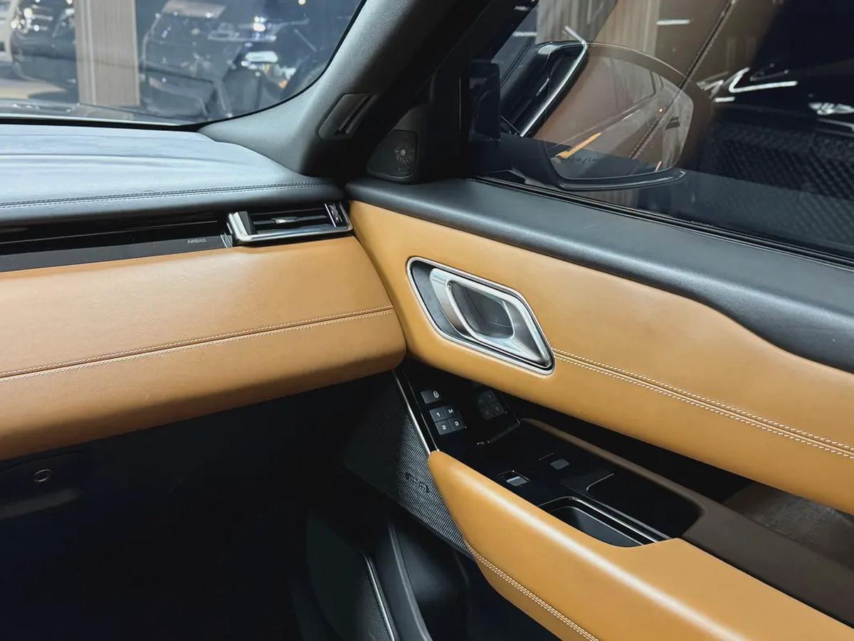 Land Rover Velar R daynamic P250 SE 2018 GCC-10-10