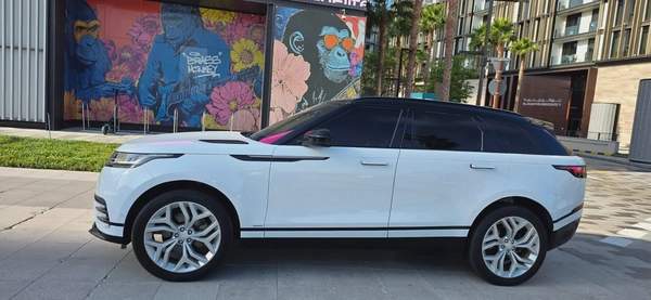 2020 Land Rover Range Rover Velar P250 SE-Excellent condition-Full Service History