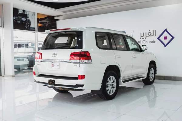 1 YR WARRANTY | GCC | 4.0L | AED 2,800 PM