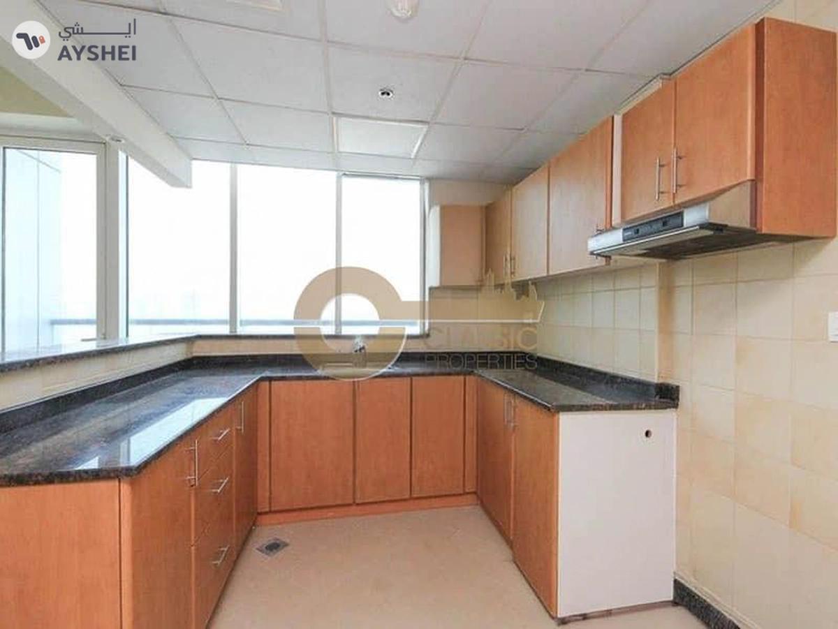 Spacious | Prime Location | Golf View | Decent ROI-1-landscape