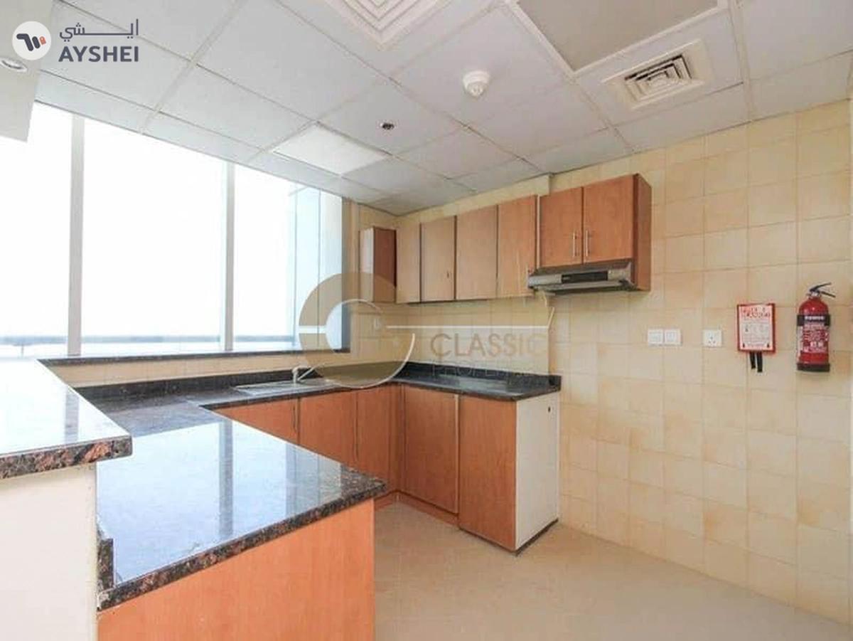 Spacious | Prime Location | Golf View | Decent ROI-4-4