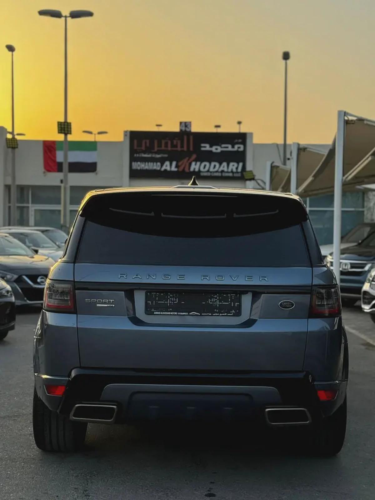 RANGE ROVER (2018) //SPORT//HSE//6 CYLINDER GCC// ORIGINAL PAINT //-4-4