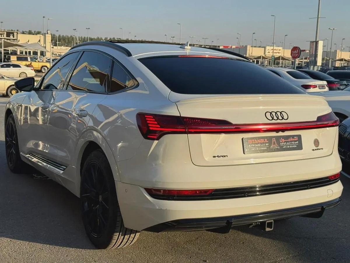 2023 Audi e-tron 50 S-Line Sportback - Pristine Condition-6-6