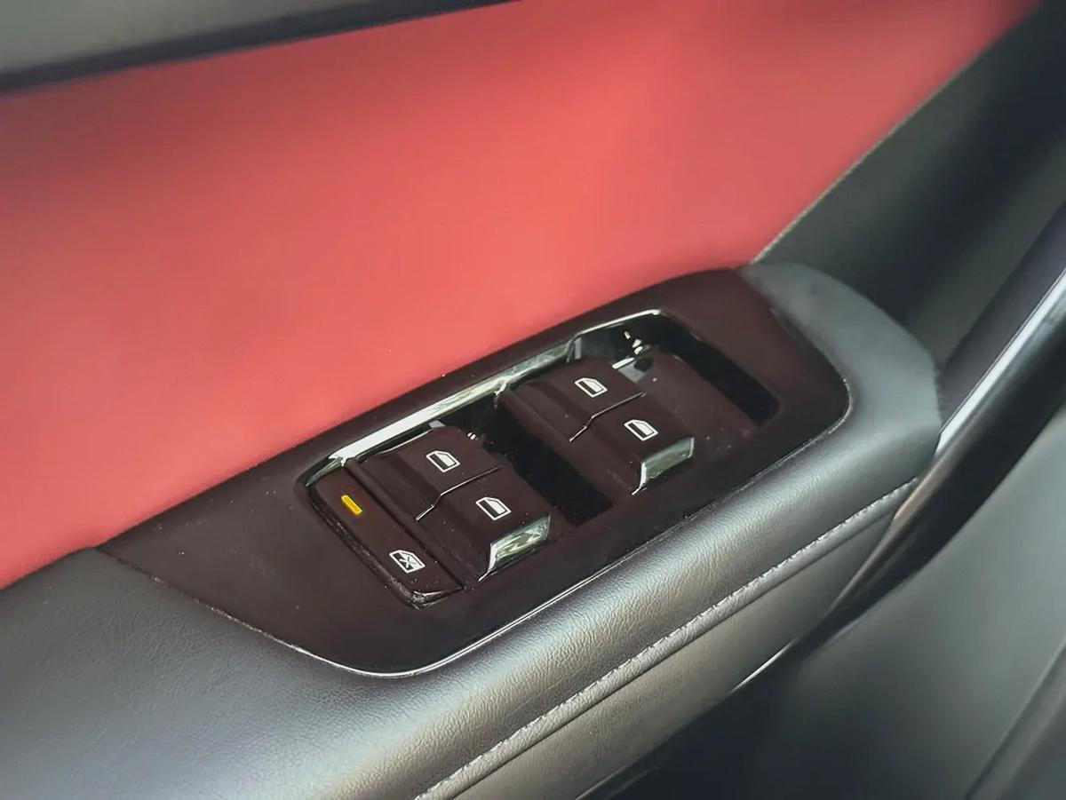 MG One - 2025 - Top Line - Sport Seats - GCC-11-11