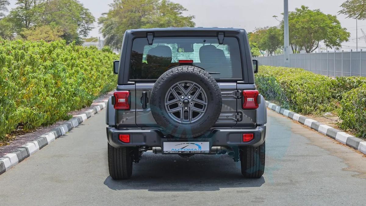 ( 5 Years Warranty + 3 Years Service ) 2026 Jeep Wrangler Sport S 2.0T 4x4 GCC 0Km-5-5