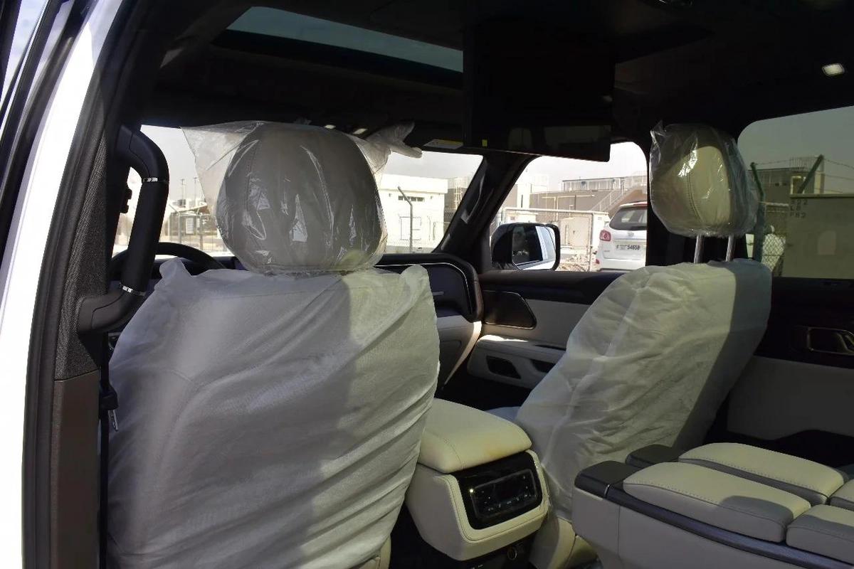 ROX 01 VIP 6 SEATS 2025 | WHITE-6-6