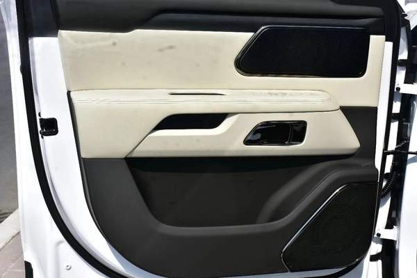ROX 01 VIP 6 SEATS 2025 | WHITE