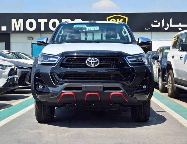 Toyota Hilux SR5 TRD WOOD INTERIOR W VISOR / BLIND SPOT / DIFFLOCK / DVD+CAMERA (CODE # H6A)