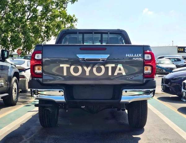 Toyota Hilux SR5 TRD WOOD INTERIOR W VISOR / BLIND SPOT / DIFFLOCK / DVD+CAMERA (CODE # H6A)