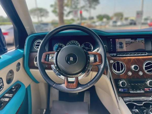 Rolls-Royce Cullinan Black Badge 2019 - GCC Specs - Pristine Condition