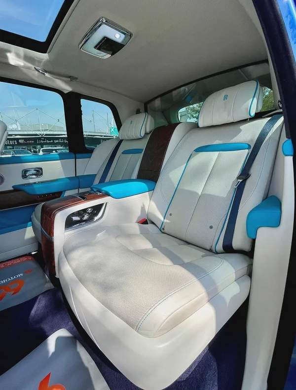 Rolls-Royce Cullinan Black Badge 2019 - GCC Specs - Pristine Condition