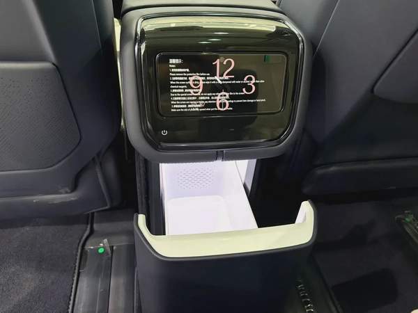 Zeekr 9X HYPER 2025 - Brand New - Chinese Specs - GCC Ready