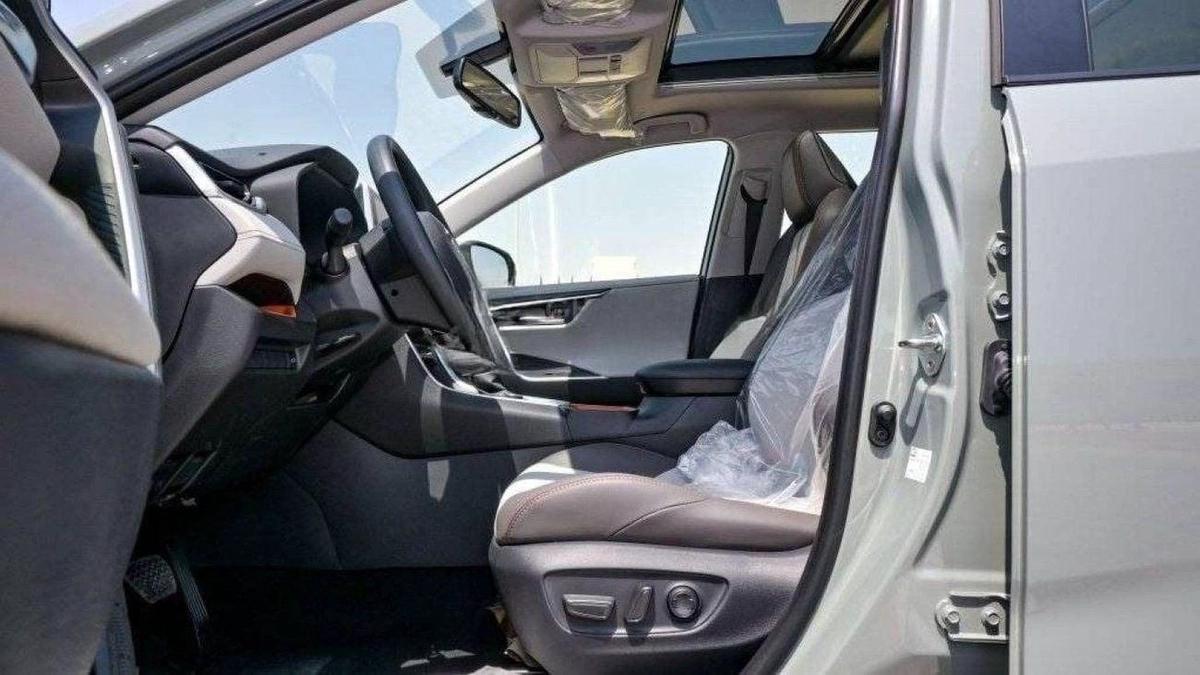 Toyota RAV4 Toyota RAV4 2.5L ADVANTURE 4x4 AT full option 2024-7-7