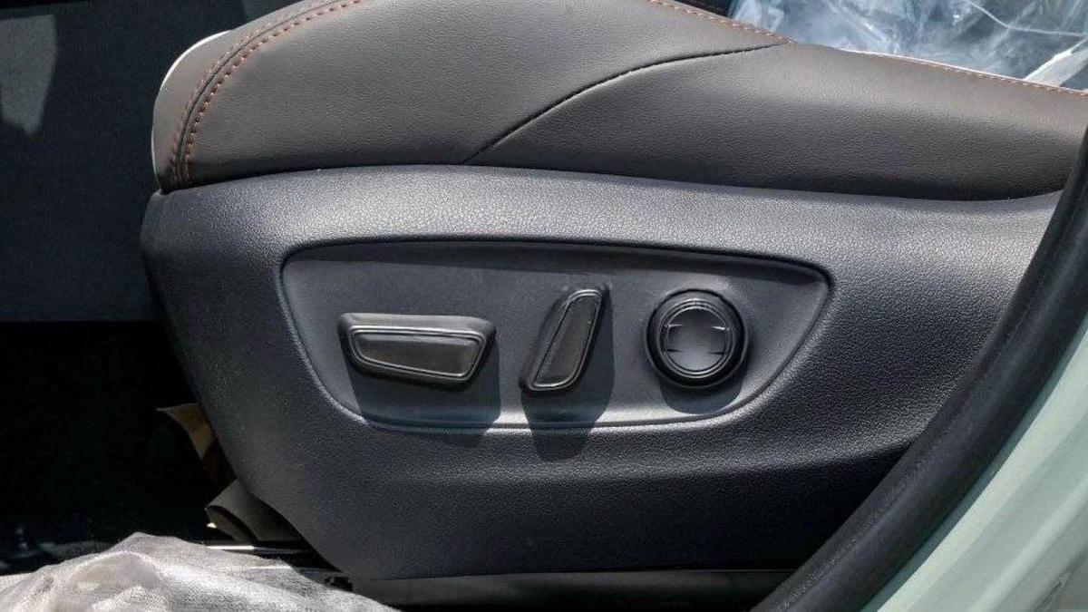 Toyota RAV4 Toyota RAV4 2.5L ADVANTURE 4x4 AT full option 2024-14-14