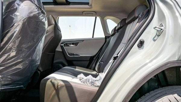 Toyota RAV4 Toyota RAV4 2.5L ADVANTURE 4x4 AT full option 2024