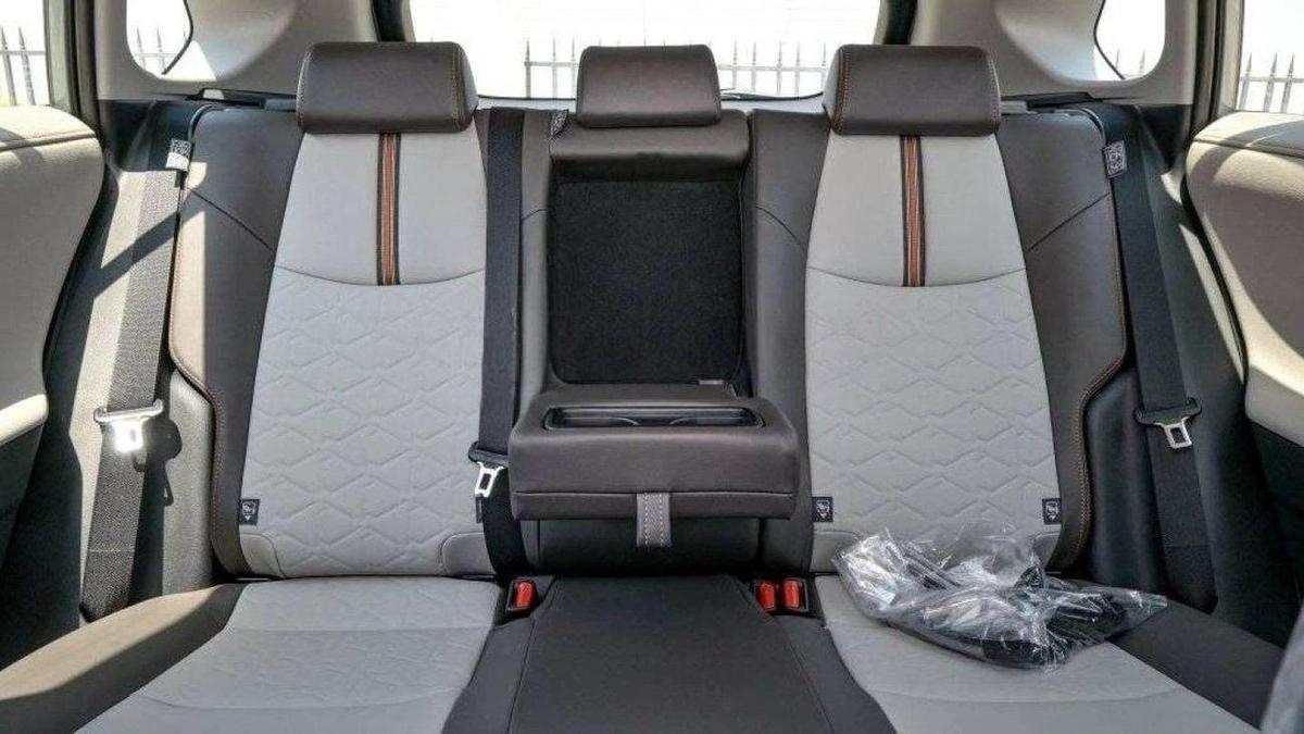 Toyota RAV4 Toyota RAV4 2.5L ADVANTURE 4x4 AT full option 2024-17-17