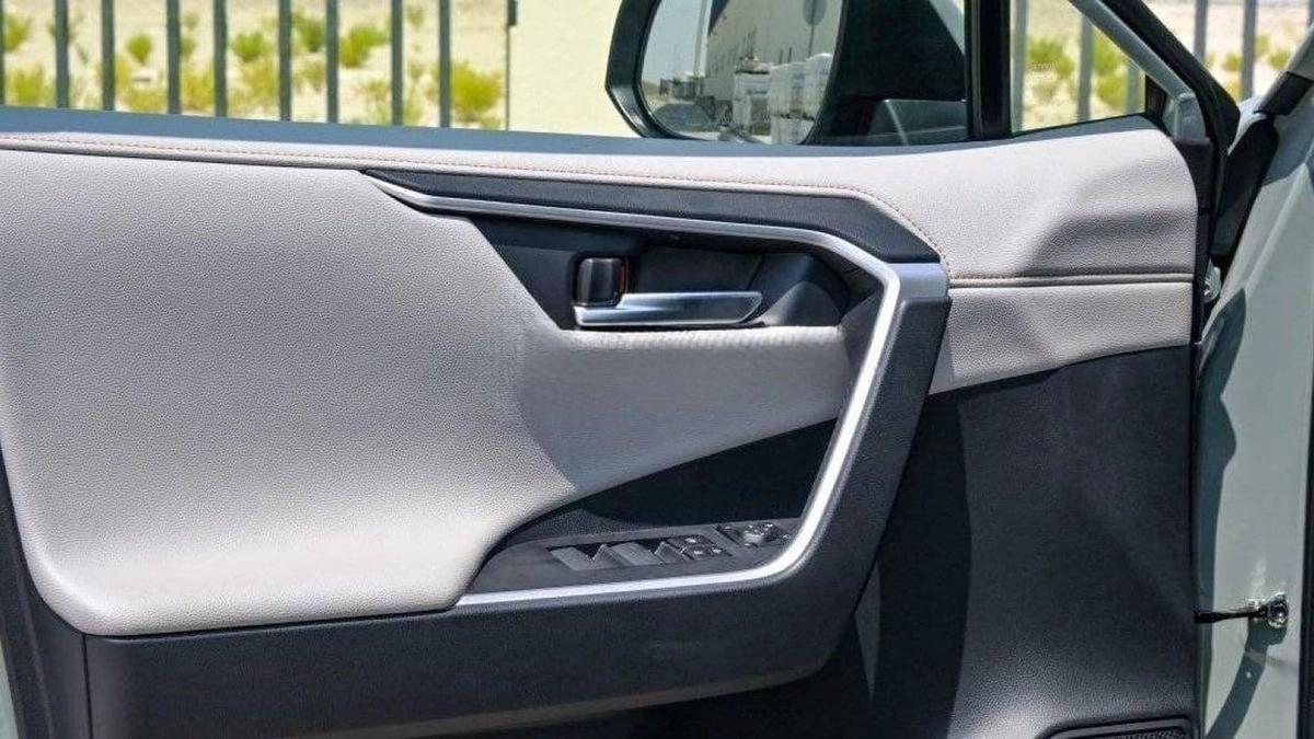 Toyota RAV4 Toyota RAV4 2.5L ADVANTURE 4x4 AT full option 2024-19-19